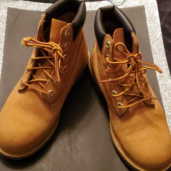 Youth Wheat Timberlands - Picture 3 of 5